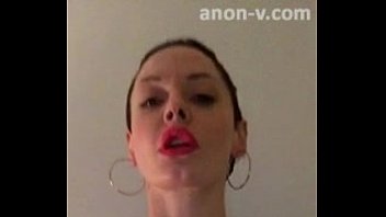 Rose McGowan Leaked Blowjob and Masturbation Video