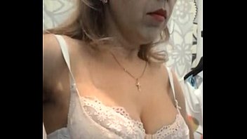 BJgivers.com Masha buying new bra for her saggy tits