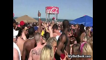 special-assignment-77-beach-parties-uncensored-scene 1