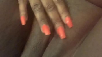 Ebony BBW Fingering Fat Pussy
