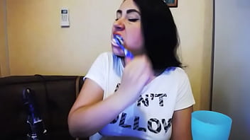 Crazy naughy latina houswife suck and tittyfuck when brush teeth in the morning