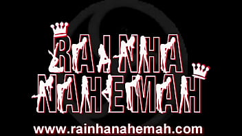 Rainha Nahemah- Sessão de Spank com o "remo".